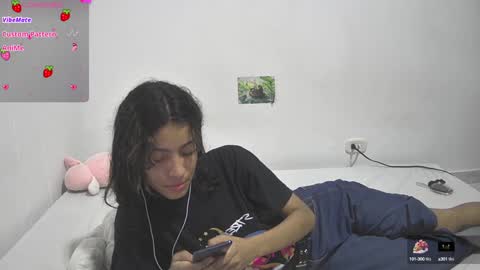 Helia Transfem and Amy online show from 01/14/25, 03:01