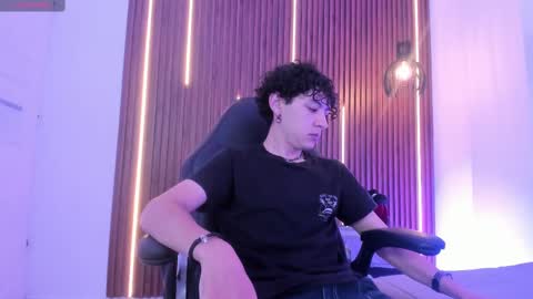 Snapshot of helios_obscuro chatting on 09/28/25, 12:21 helios_obscuro online show from 09/28/25, 12:21