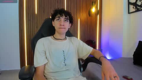 Snapshot of helios_obscuro chatting on 09/30/25, 02:11 helios_obscuro online show from 09/30/25, 02:11