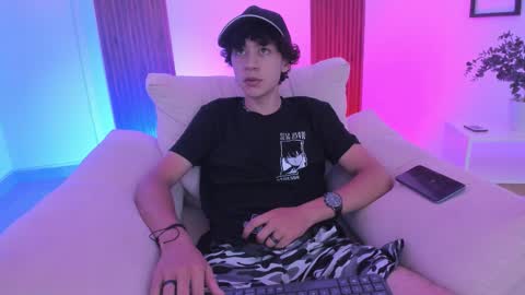 Snapshot of helios_obscuro chatting on 10/24/25, 04:42 helios_obscuro online show from 10/24/25, 04:42