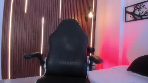 Snapshot of helios_obscuro chatting on 11/02/25, 01:08 helios_obscuro online show from 11/02/25, 01:08