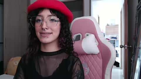 Snapshot of hell_666_xxx chatting on 01/21/25, 06:02 cher online show from 01/21/25, 06:02