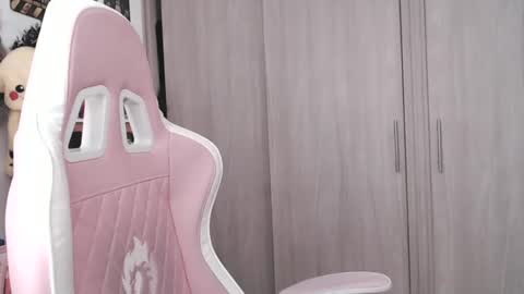 Snapshot of hell_666_xxx chatting on 09/14/25, 04:00 cher online show from 09/14/25, 04:00