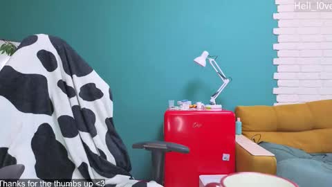 Snapshot of hell_l0ve chatting on 11/20/25, 04:12 Anastasiia online show from 11/20/25, 04:12