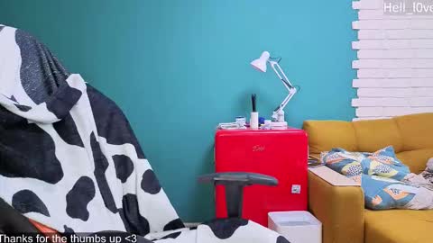 Snapshot of hell_l0ve chatting on 11/28/25, 08:39 Anastasiia online show from 11/28/25, 08:39