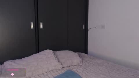 Luna online show from 10/01/25, 05:30