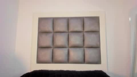 hellen__smith_ online show from 09/20/25, 12:50