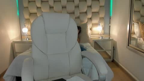 hellen_amazing online show from 01/23/25, 11:48