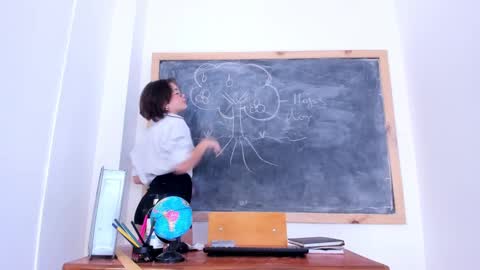 Julieta online show from 12/07/24, 11:18