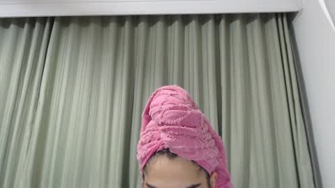 Hellen online show from 12/09/24, 02:28