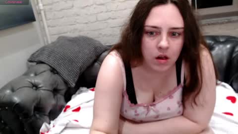 Hellen online show from 05/04/26, 05:53