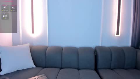 Snapshot of hellen_parkeer chatting on 11/17/25, 07:41 hellen_parkeer online show from 11/17/25, 07:41