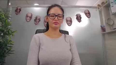    online show from 10/27/25, 03:54