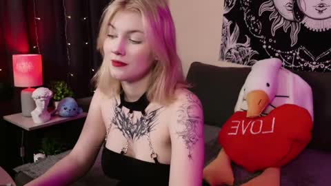 HellenHorny online show from 03/06/25, 10:41