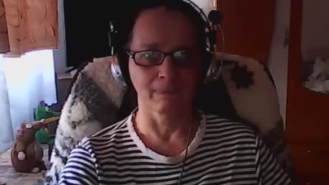 Snapshot of hellenmarie chatting on 01/14/25, 11:31 hellenmarie online show from 01/14/25, 11:31