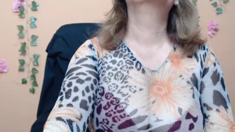 hellen online show from 12/29/24, 12:01