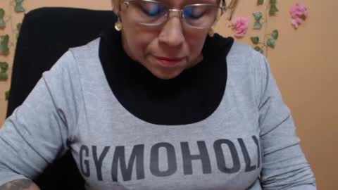 hellen online show from 01/03/25, 10:08