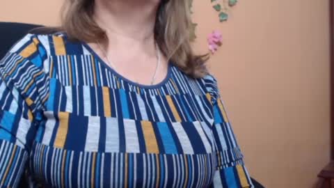hellen online show from 01/15/25, 10:57