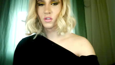 Helen Spellman online show from 03/10/25, 05:43