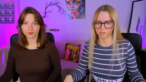 Helli online show from 10/08/25, 07:44