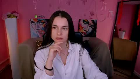Helli online show from 06/08/26, 07:03