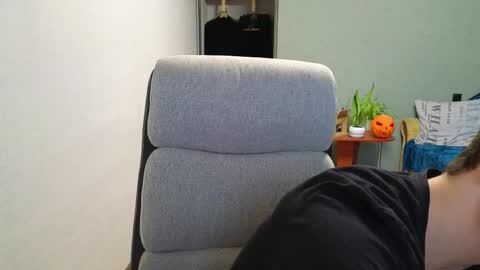 Remy online show from 11/23/25, 01:33