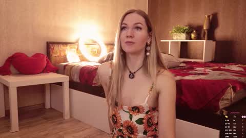 Snapshot of hello_lisha chatting on 03/04/26, 07:36 Alisia Monday to Friday from 10 am to 4 pm GMT 2 online show from 03/04/26, 07:36