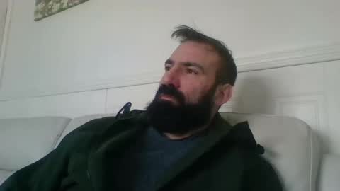 Snapshot of hellobunbunx0 chatting on 11/02/25, 10:06 hellobunbunx0 online show from 11/02/25, 10:06