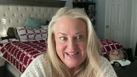 Hunnys Hive online show from 01/27/25, 08:17