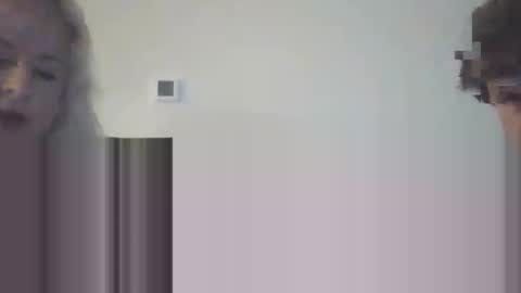 Hunnys Hive online show from 11/13/25, 01:59