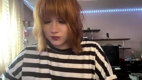 hellokinki online show from 06/22/26, 03:42