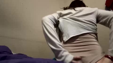 Snapshot of hellokitten123 chatting on 01/24/25, 03:32 hellokitten123 online show from 01/24/25, 03:32