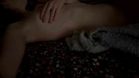 Snapshot of hellokitten123 chatting on 03/12/25, 04:13 hellokitten123 online show from 03/12/25, 04:13