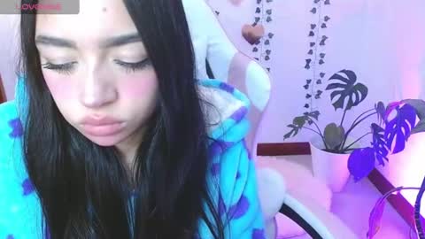 hellokitty_valery1 online show from 06/14/26, 02:24