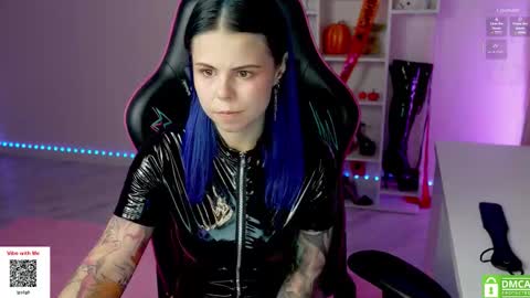 Snapshot of hellokittyalice chatting on 10/29/25, 03:14 Alice online show from 10/29/25, 03:14