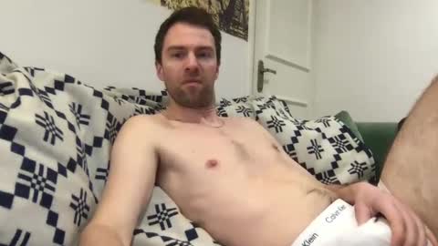 Snapshot of hellolucas69 chatting on 01/31/25, 10:10 Lucas online show from 01/31/25, 10:10