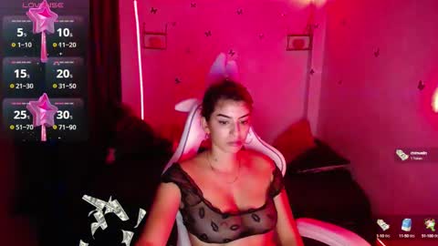 Snapshot of helloo_kityy25 chatting on 02/20/25, 07:45 helloo_kityy25 online show from 02/20/25, 07:45
