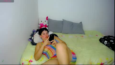 Snapshot of helloo_kityy25 chatting on 07/20/26, 02:37 helloo_kityy25 online show from 07/20/26, 02:37