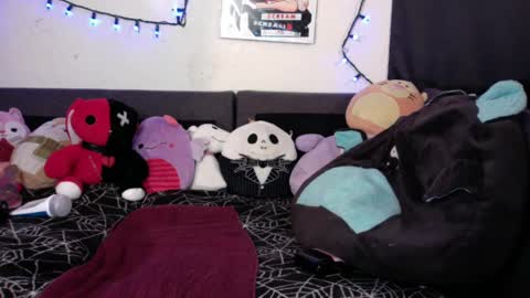 Snapshot of hellrazorbabexxx chatting on 12/16/24, 03:19 hellrazorbabexxx online show from 12/16/24, 03:19