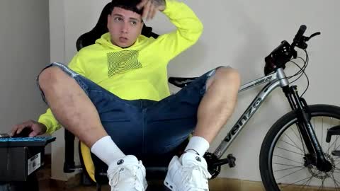 Star and Andy online show from 10/20/25, 08:04