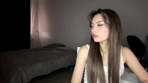 Snapshot of hellyluxury chatting on 05/30/26, 03:31 hellyluxury online show from 05/30/26, 03:31
