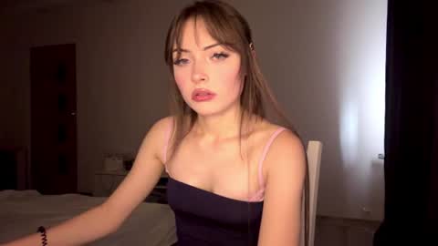 Snapshot of hellyluxury chatting on 06/12/26, 03:55 hellyluxury online show from 06/12/26, 03:55