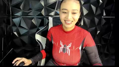 heluehorny13 online show from 10/26/25, 04:07