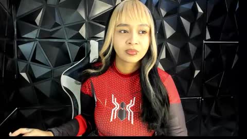 heluehorny13 online show from 10/27/25, 06:17