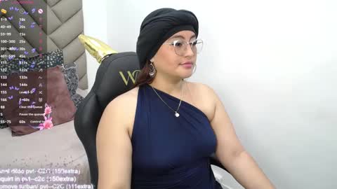 Snapshot of heluejamil chatting on 09/30/25, 08:03 Zahira online show from 09/30/25, 08:03