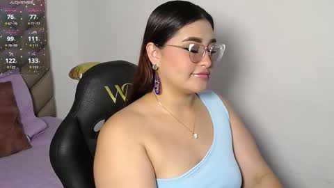 Snapshot of heluejamil chatting on 10/21/25, 07:36 Zahira online show from 10/21/25, 07:36