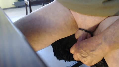 Snapshot of helvella chatting on 05/29/26, 01:53 Helvell online show from 05/29/26, 01:53