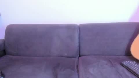 henrik_senn online show from 07/28/26, 07:39