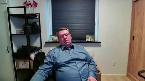 henrikrp1971 online show from 02/24/26, 03:54
