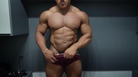 Snapshot of henrimusclee chatting on 02/14/26, 10:06 Henri online show from 02/14/26, 10:06
